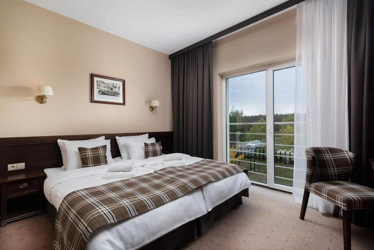 The Amber Business & Spa Hotel Oleśnica المظهر الخارجي الصورة