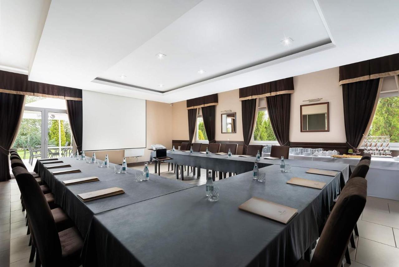 The Amber Business & Spa Hotel Oleśnica المظهر الخارجي الصورة