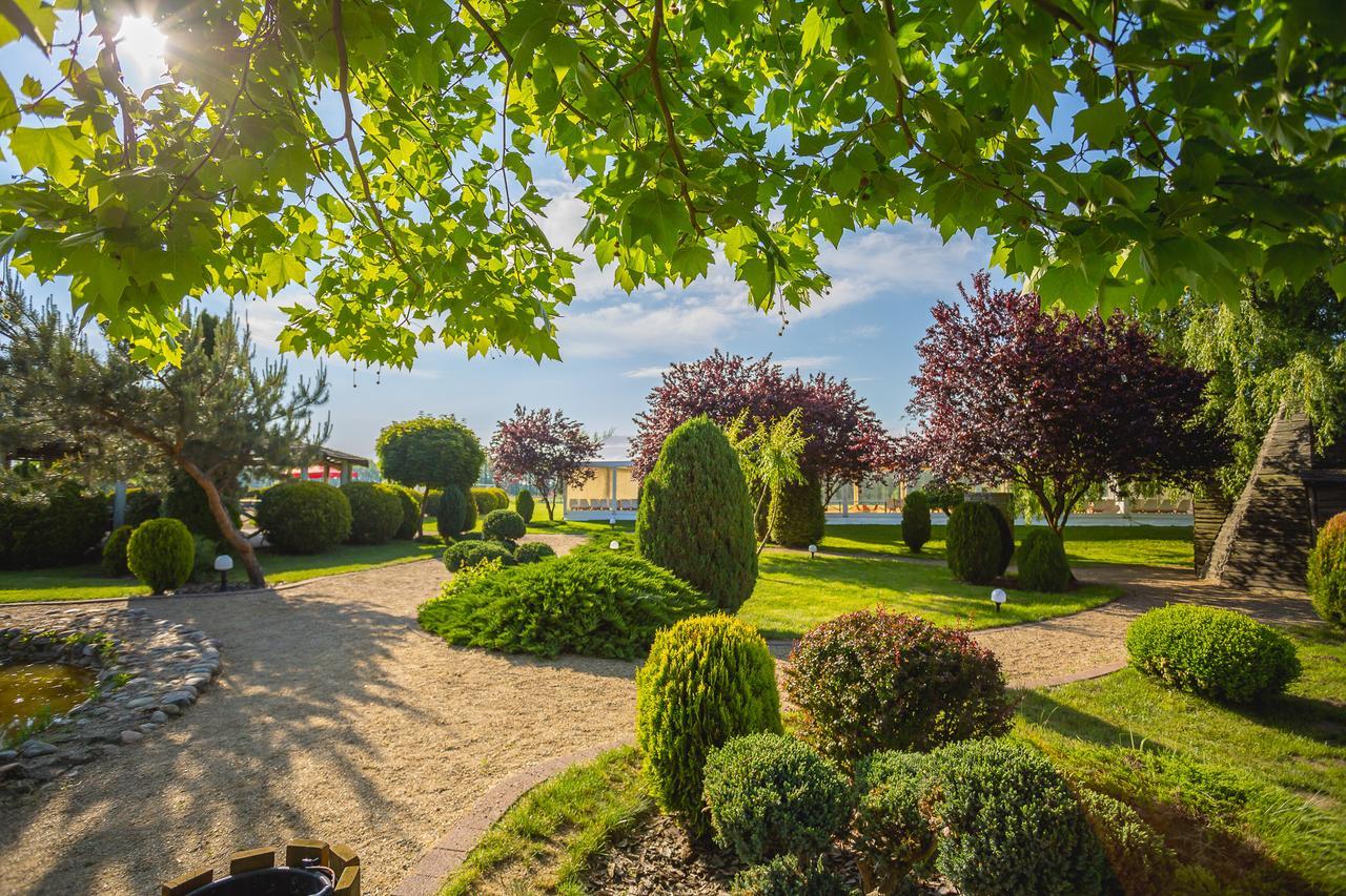 The Amber Business & Spa Hotel Oleśnica المظهر الخارجي الصورة